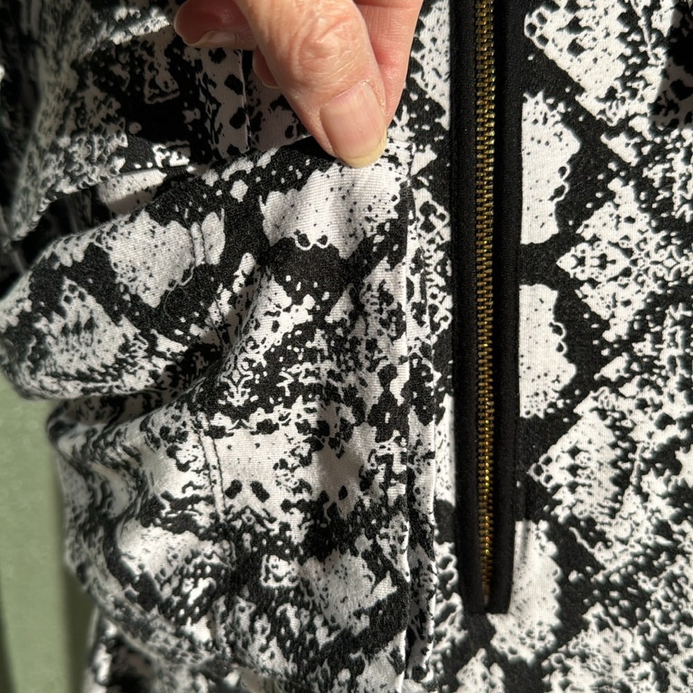 Calvin Klein Pull Over Partial Front Zip Stylized… - image 7